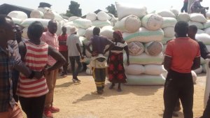 Rusizi: Muri Toni zirenga 7000 z'umuceri bejeje, bamaze kugurisha 2600 gusa