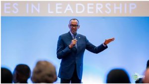 Niba ushaka kuruta abandi, bive mu gukora- Perezida Kagame