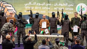 Hamas yarekuye izindi mbohe eshatu