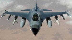 Amerika yemeje ubufasha burimo indege z'intambara za F-16 kuri Ukraine