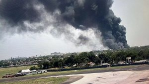 U Buhinde: Indege yari itwaye abagenzi 244 yakoze impanuka