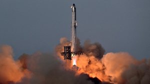 Icyogajuru cya SpaceX cyageze mu isanzure nyuma y'inshuro icyenda z'igerageza