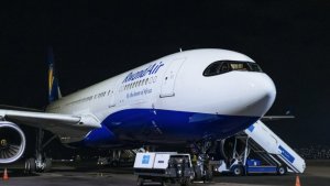 Ubukerarugendo bukomoka ku ngendo z'indege bwinjirije u Rwanda miliyari 180 Frw