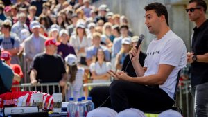 Perezida Trump yashenguwe n'urupfu rw'inshuti ye yishwe irashwe