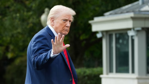 Trump yavuze ko ashobora kutazajya mu ijuru