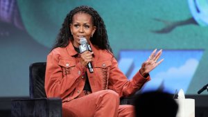 Michelle Obama asanga kuba Amerika yagira Perezida w'umugore biri kure nk'ukwezi