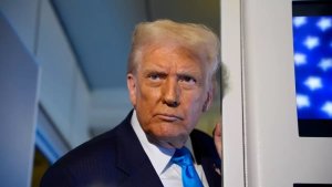 Nta peteroli izongera kuva muri Venezuela ijya muri Cuba: Trump yatanze umuburo