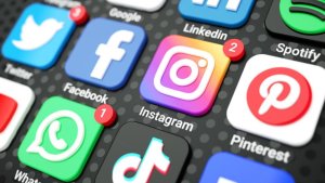 Gabon: Imbuga nkoranyambaga zose zahagaritswe