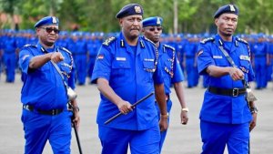 Kenya: Abapolisi n'abacungagereza bongerewe umushahara