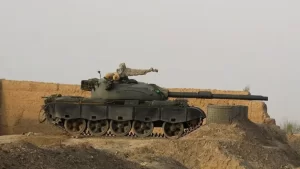 Pakistan yatangaje ko iri mu ntambara yeruye na Afghanistan