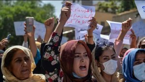 Afghanistan: Abaturage biganjemo abagore bari mu myigaragambyo ikaze yo kwamagana ubutegetsi bw' Abatalibani