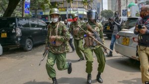 Kenya: Umupolisi yishe abantu 6 arangije ariyica