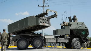 US igiye koherereza Ukraine rokete zirasa kure kurushaho