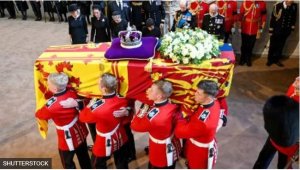 Kunamira E﻿lizabeth II bwanyuma byatangiye