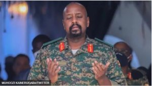 Gen Kainerugaba yasabye imbabazi Perezida William Ruto wa Kenya