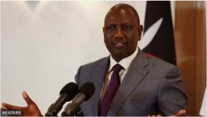 Perezida Ruto yasenye umutwe wa polisi ushinjwa ubwicanyi muri Kenya