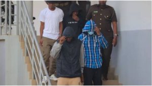 Abagabo 4 bari bakurikiranweho gusambanya umwana bakatiwe burundu