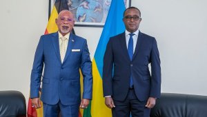 U Rwanda rwagiranye na Uganda ibindi biganiro mu gushimangira umubano