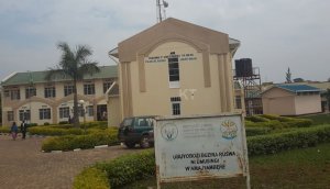 Huye: Umugabo afunzwe ashinjwa gutwika abana be abaziza kumwiba 5000 FRW