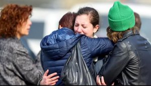 Ububiligi: Imodoka yihutaga yagonze abantu bari mu karasisi benshi bahasiga ubuzima