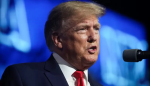 Donald Trump yibasiye Leta ya Biden ashinja kunanirwa kwita ku mutekano w'amashuri igaha akayabo Ukraine