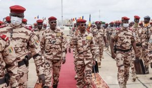 Tchad: Perezida Mahamat w'inziba cyuho yasinye iteka risezerera Abajenerali hafi 50 