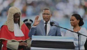 Botswana: Perezida Duma Boko yarahiriye kuyobora igihugu