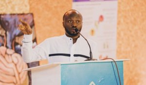 Umunyarwanda yavumbuye indwara nshya yo mu mutwe yibasira abari mu rushako