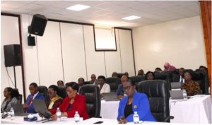 Abacamanza Barasabwa Guhuza Imisesengurire Y'Imanza N'Imyandikire Yazo