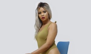 Ubwambure bw'umuhanzikazi nyarwanda Sunny bukomeje gukwirakwizwa ku mbuga nkoranyambaga,yanenzwe bikomeye[AMAFOTO]