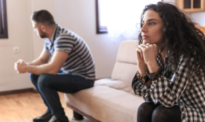 Menya impamvu udakwiye kugereranya urukundo rwawe n'urwabandi