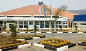 Pasiteri wo muri ADEPR yatawe muri yombi nyuma y'uko insengero zimwe zifunzwe