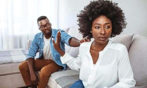 Imwe mumyitwarire y'umukobwa yatuma umusore bakundana amwanga burundu