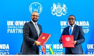 Ubwongereza bwiyemeje kwihutisha cyane gahunda yo kuzana abimukira mu Rwanda