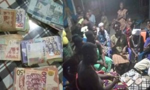 Abajura Bagaruye amafaranga bari bibye nyuma yo kujya kurogwa ku mupfumu