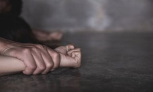 Umwana w'imyaka 13 yahishuye ko yasambanyijwe na se na sekuru 