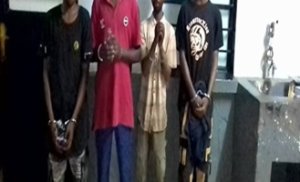 Polisi yafunze abarenga 30 bakekwaho kuyogoza abaturage