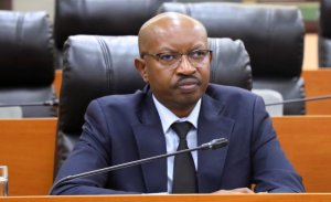 Gasana yatorewe kuyobora Komisiyo ya Politiki n'imiyoborere muri Sena y'u Rwanda