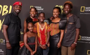 Bobi Wine yatangaje ko umugore we n'abana bahunze Uganda