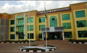 Kamonyi: Umuturage yarumye mugenzi we izuru ararica amuziza kuririmba indirimbo ya FPR INKOTANYI