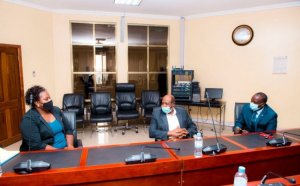 Uwunganira Rusesabagina yasabye ko yaburana ari hanze kubera impamvu zinyuranye zirimo n'ibihembo mpuzamahanga yahawe