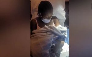 Umubyeyi yabyariye mu ndege mu buryo butunguranye