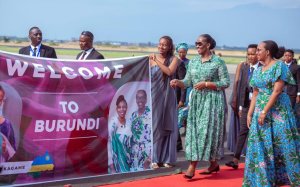Madamu Jeannette Kagame yakiriwe neza cyane mu Burundi [AMAFOTO]