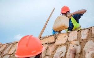 MIFOTRA yatangaje ko hari umushinga wo kuvugurura umushahara fatizo inasobanurira abumva ko umushara uzazamuka