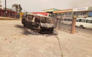 Nyamasheke: Imodoka itwara abagenzi yahiriye muri gare irakongoka