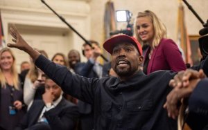 Umuhanzi Kanye West mu nkundura yo guhangana na Donald Trump mu kuyobora Amerika