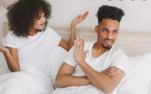 Ibintu byingenzi bishobora kukwereka ko uwo mukundana akubeshya