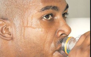 Menya ibyiza byo kubira ibyuya ku buzima bwa muntu