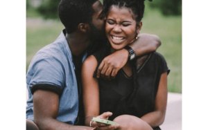 Ibi nibyo byihariye umugabo akorera umugore akunda gusa