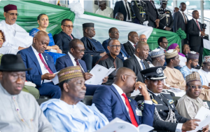 Perezida Kagame yifatanije n'abandi bakuru b'ibihugu mu birori byo kurahira kwa Perezida wa Nigeria